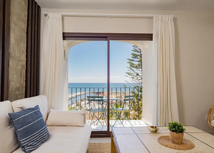 Espectacular Atico De 5 Niveles En Puerto De Cabopino Daire Marbella