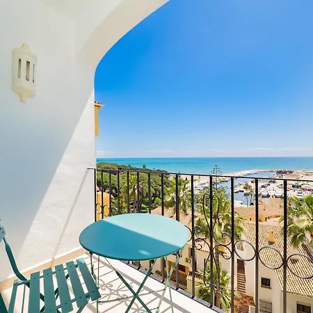 Espectacular Atico De 5 Niveles En Puerto De Cabopino Апартаменти *