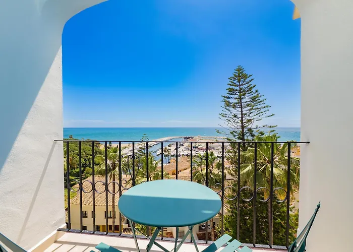 Espectacular Atico De 5 Niveles En Puerto De Cabopino Marbella